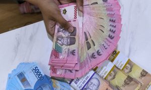 Nilai Tukar Rupiah Terhadap Dolar AS Tergelincir 23 Poin
