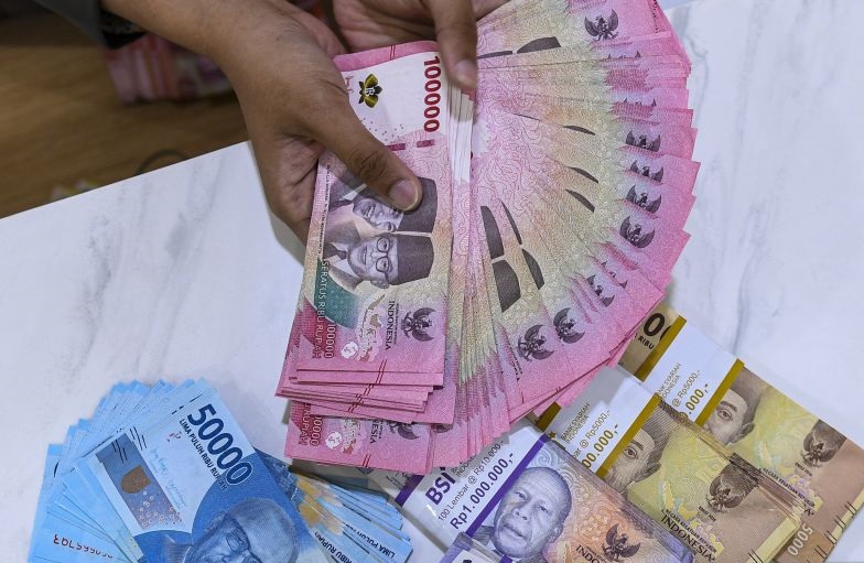 Nilai Tukar Rupiah Terhadap Dolar AS Tergelincir 23 Poin