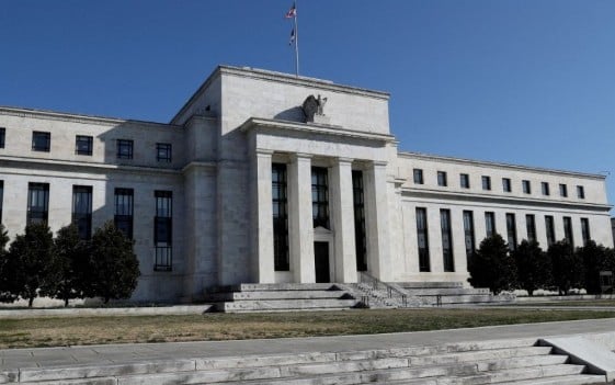 Prediksi The Fed Tidak Turunkan Suku Bunga dalam Waktu Dekat