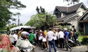 Remaja Tewas Terlindas Truk Saat Mendorong Motor Mogok di Lubuklinggau