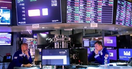 Saham Wall Street Stagnan dengan Pelemahan pada Netflix dan Meta