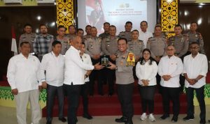 Kapolres Pelabuhan Belawan, AKBP Janton Silaban, SH., SIK., MKP. menerima kunjungan kerja Komisi I Dewan Perwakilan Rakyat Daerah (DPRD) Kota Medan di Aula Wira Satya Polres Pelabuhan Belawan, Selasa (09/01/2024).