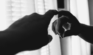 Antara Self-Love dan Kecanduan Perhatian: Meretas Diri dari Jerat Narcissism