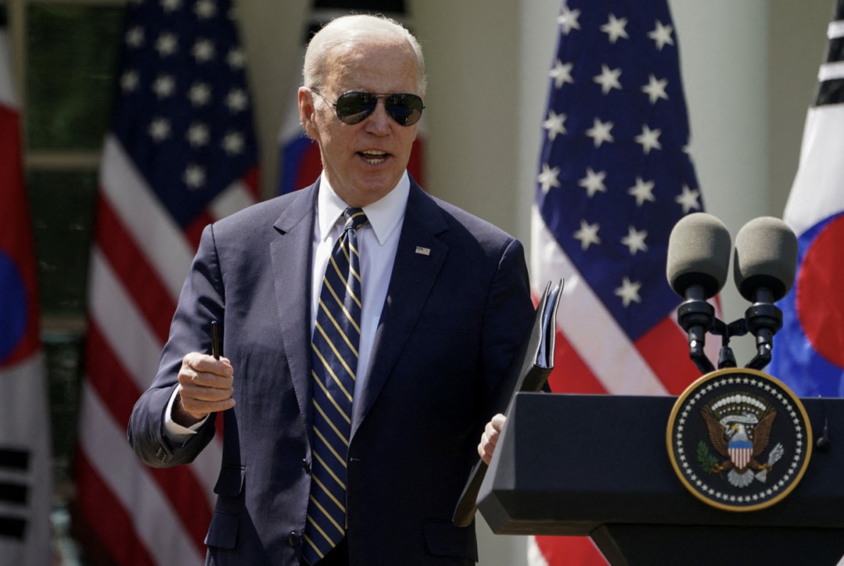 Biden Perintahkan Penambang Kripto China untuk Jual Tanah Dekat Pangkalan Rudal Nuklir Wyoming