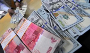 Dolar AS Stabil, Rupiah Bergerak Datar