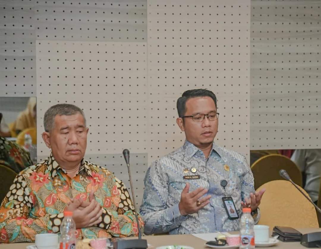 Plt Sekdako Padangsidimpuan Roni Gunawan Rambe saat menghadiri FGD Forsesdasi Komwil di Pekanbaru Provinsi Riau, Kamis (2/5-24). Foto : BP/Ist