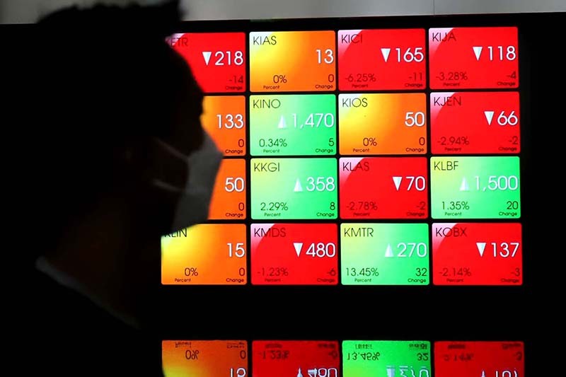IHSG Melemah Terimbas Konflik Timur Tengah