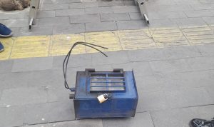KWH meter pedagang yang dicabut PLN. BP/erwan