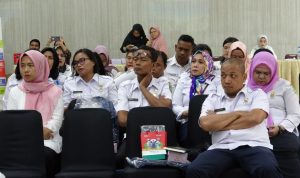 Peserta terlihat serius mengikuti sosialisasi Pengenalan Gas Kita di Kantor Pertamina MOR I Sumbagut, Medan Barat, Rabu (15/5/2024). BP/erwan