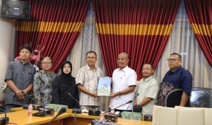 Kompos Audiensi dengan Ketua DPRD Sumut Sutarto.(Istimewa)
