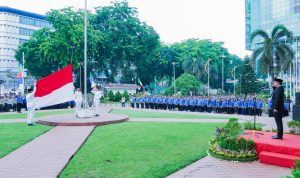 Wali Kota Medan Bobby Nasution saat memimpin upacara Harkitnas di Balai Kota Medan. BP/erwan