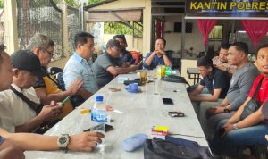 Elemen masyarakat dan media ketika bersilaturahmi dengan Kasatres Narkoba Polres Batu Bara.(Istimewa)