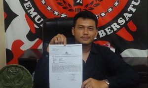 Pengacara korban memberikan keterangan kepada sejumlah awak media.(Istimewa)