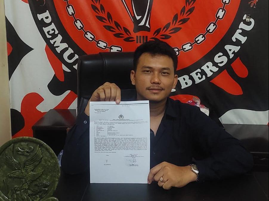 Pengacara korban memberikan keterangan kepada sejumlah awak media.(Istimewa)