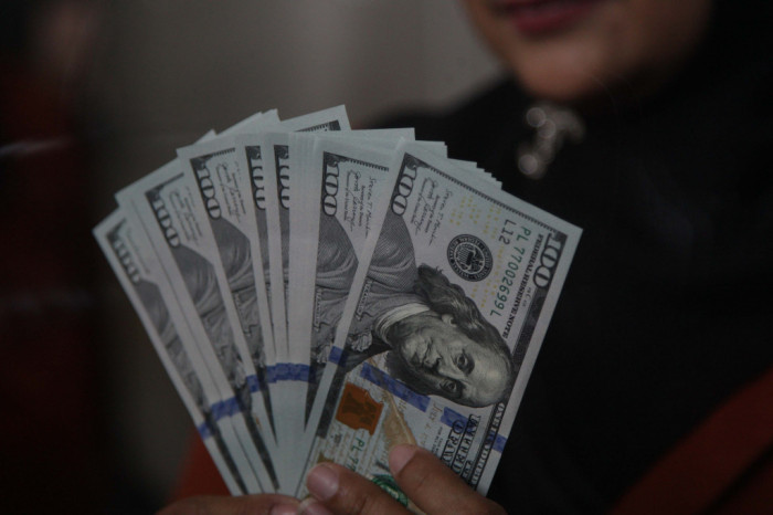 Nilai Tukar Rupiah Terhadap Dolar AS Turun Menjelang Rilis Notulen Rapat The Fed