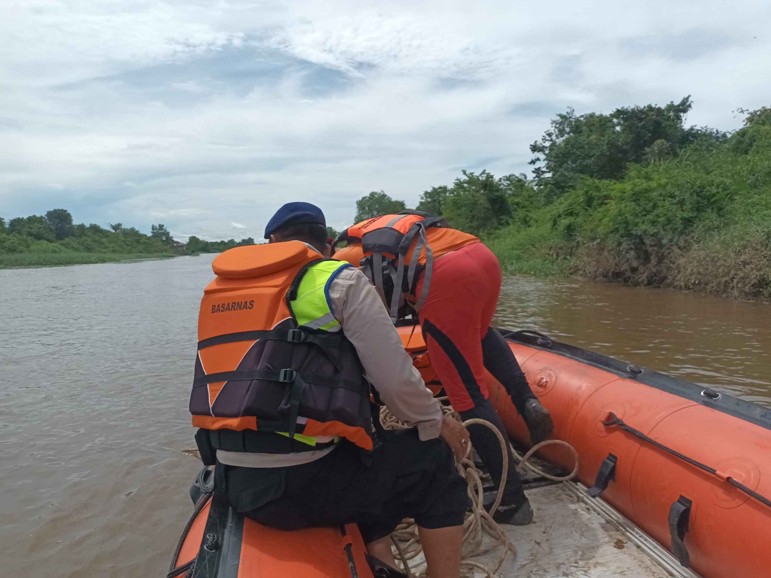 Pemuda 13 Tahun Hilang dan Tenggelam Saat Bermain di Pinggir Sungai Borang
