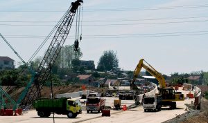 Pertumbuhan Ekonomi Indonesia Diproyeksikan Flat pada Kuartal II 2024