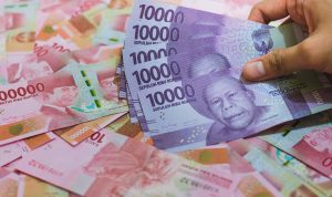 Nilai Rupiah Hari Ini: Rupiah Turun 18 Poin Menjadi Rp16.383 per Dolar AS