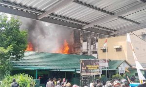 Kebakaran Hebat Terjadi di Belakang Kantor Koramil Kota Lubuklinggau