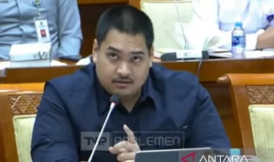 Tangkapan layar Menpora Dito Ariotedjo rapat dengan Komisi III DPR RI, guna membahas proses naturalisasi pesepak bola Calvin Verdonk dan Jens Raven, Jakarta, Senin (3/6/2024, 15.00 WIB)