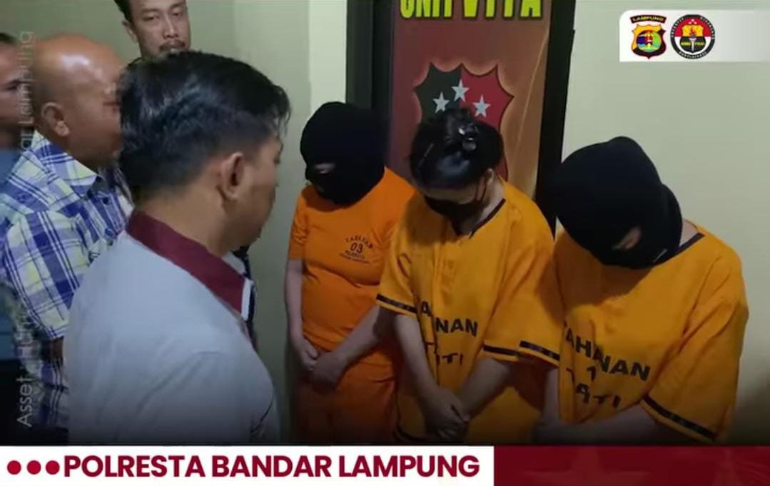 Foto pelaku 3 mucikari Bandar Lampung Foto (Instagram Polresta Bandar Lampung)