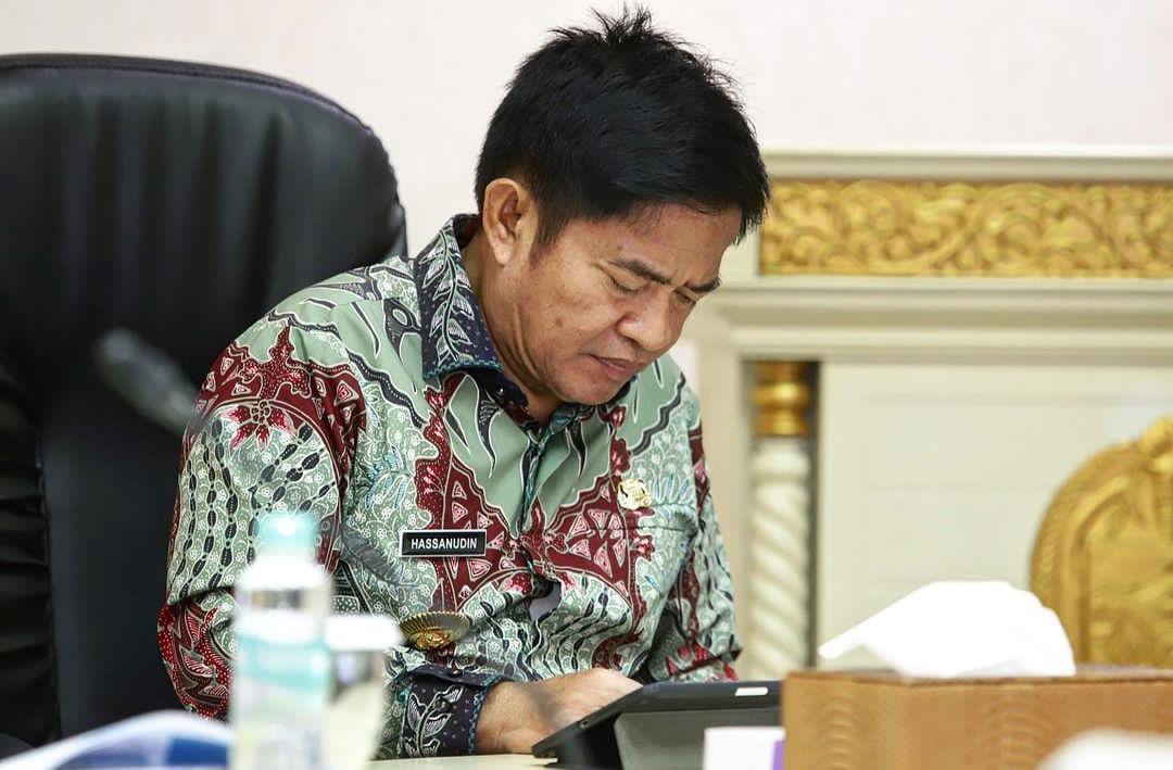 Foto: Pj Gubsu Hassanudin Melaporkan pelaksanaan intervensi stunting kepada menteri koordinator (menko). (Dok. Instagram pribadi Hassanudin)