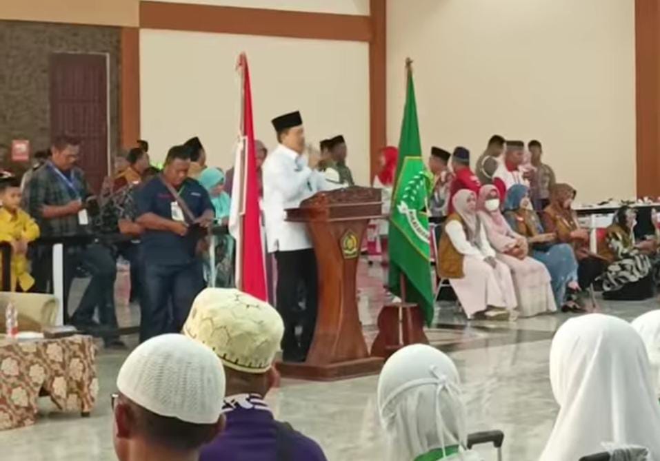 Penyambutan jamaah haji kloter 2 di asrama haji Medan (tangkap layar)