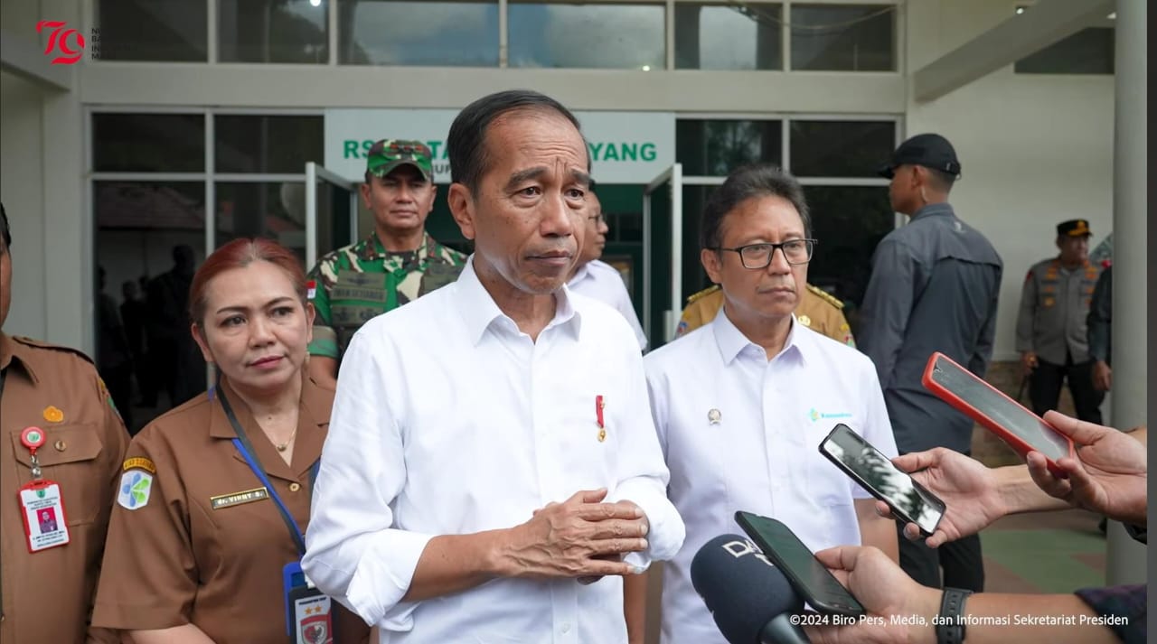 Jokowi mempersilakan Komisi Pemberantasan Korupsi (KPK) mengusut kasus dugaan korupsi bantuan sosial atau bansos presiden tahun 2020. (Tangkap Layar YouTube Sekretariat Presiden).