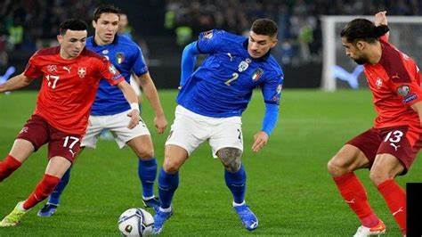 memasuki babak 16 besar dengan laga panas antara Timnas Swiss dan juara bertahan, Timnas Italia. Pertandingan yang akan berlangsung di Olympiastadion ini dijadwalkan kick-off pada Sabtu, 29 Juni 2024, pukul 23.00 WIB.