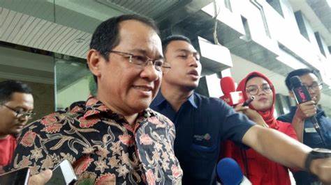 Pemerintah menghadapi krisis besar setelah Pusat Data Nasional (PDN) diretas. Di tengah kekalutan ini, Politisi Senior Akbar Faizal mengajak anak-anak muda Indonesia yang paham IT untuk turun tangan membantu negara.