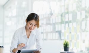 Asuransi Jiwa: Perlindungan Penting Bagi Pekerja dengan Gaji UMR
