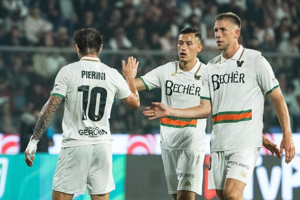 Half Time! Venezia Unggul 1-0 atas Cremonese, Jay Idzes Menuju Seria A!