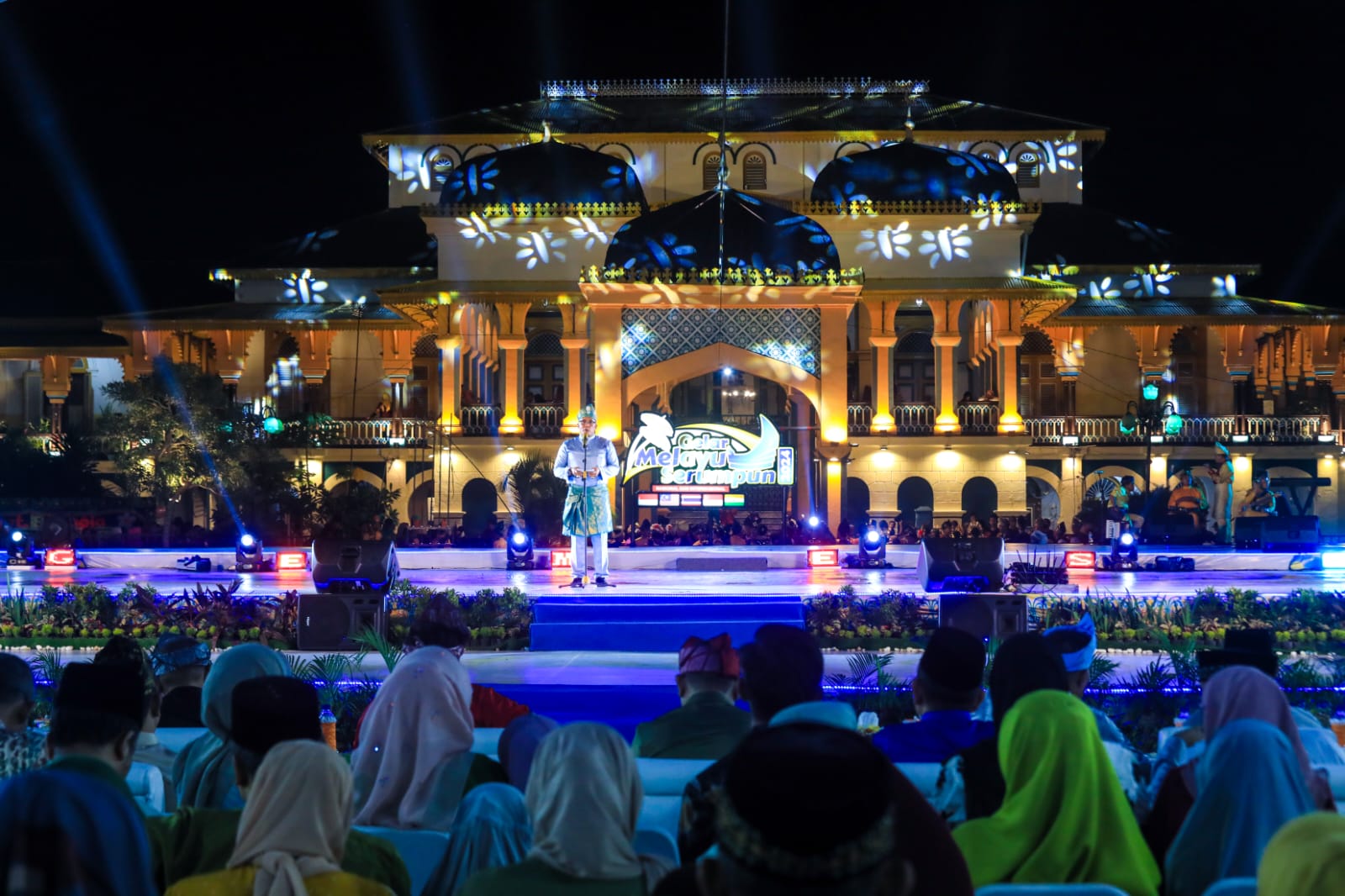Wakil Wali Kota Medan Aulia Rachman saat menutup gelar Melayu Serumpun di Istana Maimun Medan, Sabtu (1/6/2024). BP/erwan