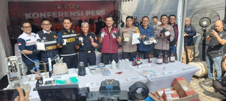Kepolisian ketika memaparkan pengungkapan kasus.(Istimewa).