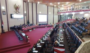 Rapat paripurna batal karena Wali Kota Medan Bobby Nasution berhalangan hadir . BP/erwan