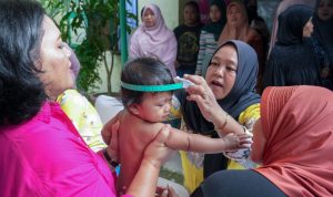 Pemantauan dan pengukuran stunting do Posyandu Cenderawasih, Kecamatan Medan Timur, Selasa (25/6/2024). BP/erwan