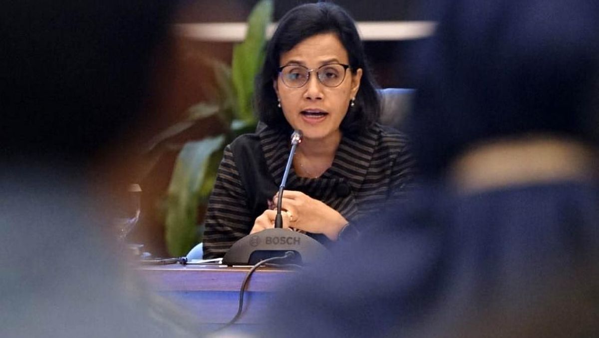 Sri Mulyani Kritik Menperin, Tanggapan Soal PHK dan Aturan Bea Masuk