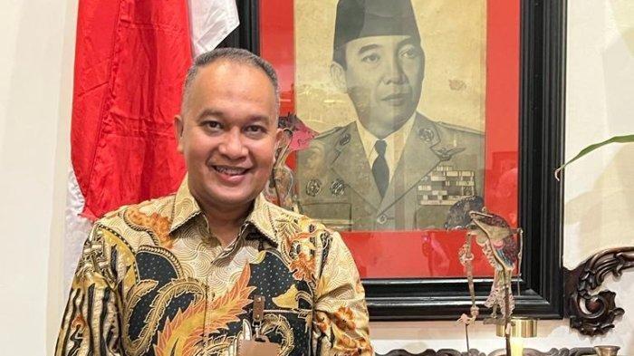 Sumber: Wikipedia