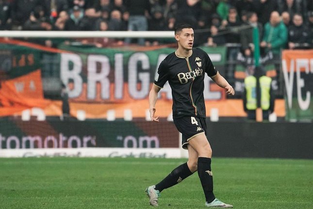 Jay Idzes Promosi ke Serie A Setelah Venezia Bungkam Cremonese