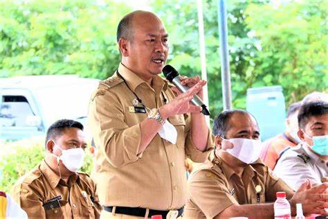 Nikson Nababan, mantan Bupati Tapanuli Utara dua periode, secara tegas menyatakan kesiapannya untuk maju dalam Pemilihan Gubernur Sumatera Utara.