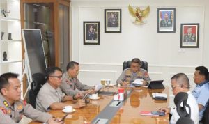 Menjelang Pekan Olahraga Nasional (PON) XXI di Aceh-Sumut dan Pilkada serentak 2024, Kapolda Sumatera Utara Komjen Pol Agung Setya Imam Efendi memimpin rapat koordinasi tingkat tinggi dengan fokus utama pada persiapan operasi kepolisian kewilayahan “Pekat Toba 2024”.