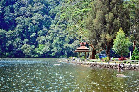 Danau Law Kawar di Desa Kutagugung, Kecamatan Naman Teran, Kabupaten Karo, Sumatera Utara.