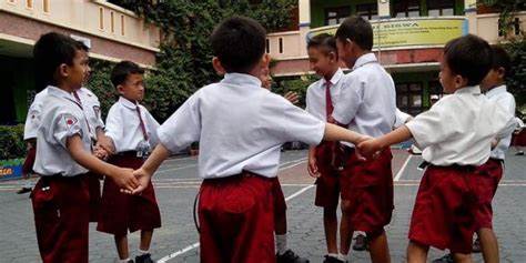 Ilustrasi anak sekolah.