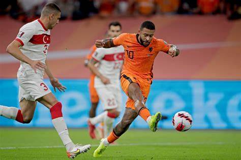 Pertemuan Timnas Belanda dan Turki di perempat final Euro 2024 pada Minggu dini hari di Stadion Olimpiade, Berlin.