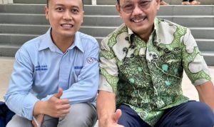 Universitas Airlangga (Unair) Surabaya. Rektor M Nasih kembali mengangkat Budi Santoso sebagai Dekan Fakultas Kedokteran (FK) setelah sebelumnya dicopot karena pernyataannya yang menolak kedatangan dokter asing ke Indonesia.