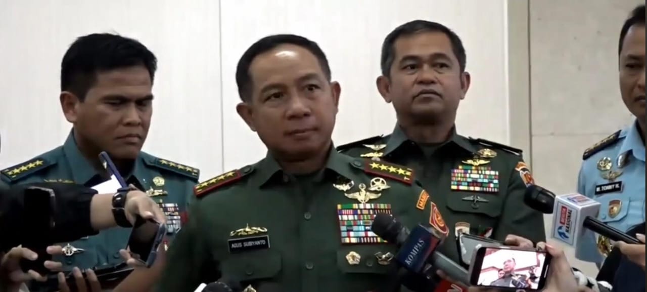 Panglima TNI Jenderal Agus Subiyanto menegaskan bahwa tidak ada anggota TNI yang terlibat dalam kasus pembakaran rumah yang menewaskan jurnalis di Kabupaten Karo, Sumatera Utara.