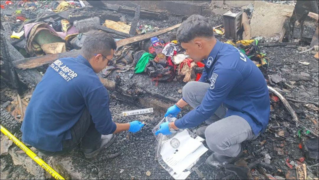 Kepolisian Daerah (Polda) Sumatera Utara menetapkan tersangka baru berinisial B terkait kasus pembakaran rumah wartawan Rico Sempurna Pasaribu di Jalan Nabung Surbakti, Kabupaten Karo.