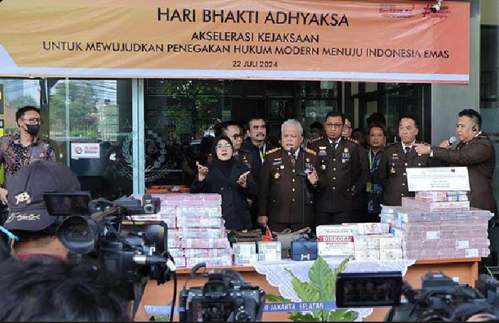 penyitaan 88 tas mewah miliknya oleh Kejaksaan Agung (Kejagung).