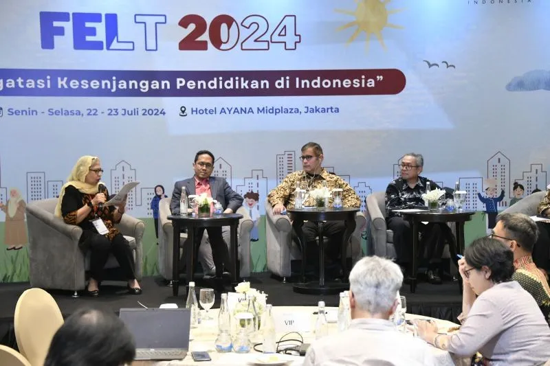 Kemendikbudristek mengungkapkan bahwa Kurikulum Merdeka Belajar berhasil mengurangi kesenjangan pendidikan di Indonesia.