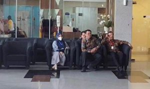 Menteri Kelautan dan Perikanan (KKP) Sakti Wahyu Trenggono memenuhi panggilan pemeriksaan oleh penyidik Komisi Pemberantasan Korupsi (KPK).